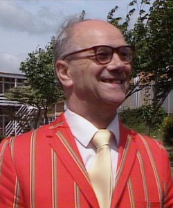 Burton (Shangi-la Manager)